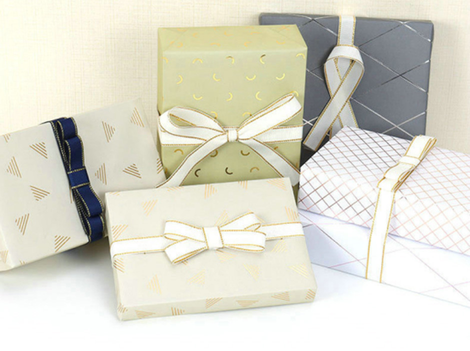 Foil-Hot-Stamped-Gift-Wrapping-Paper-Registre-Foil1113